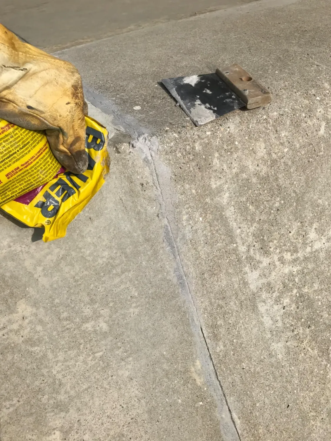 Bauer PolyCem cemento pronto uso grigio 4x2 kg impermeabile